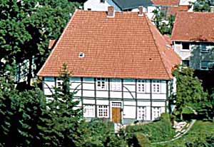 Das Pfarrhaus von oben