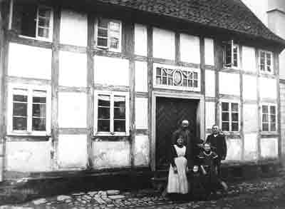 Braker Mitte 27, Leibzucht